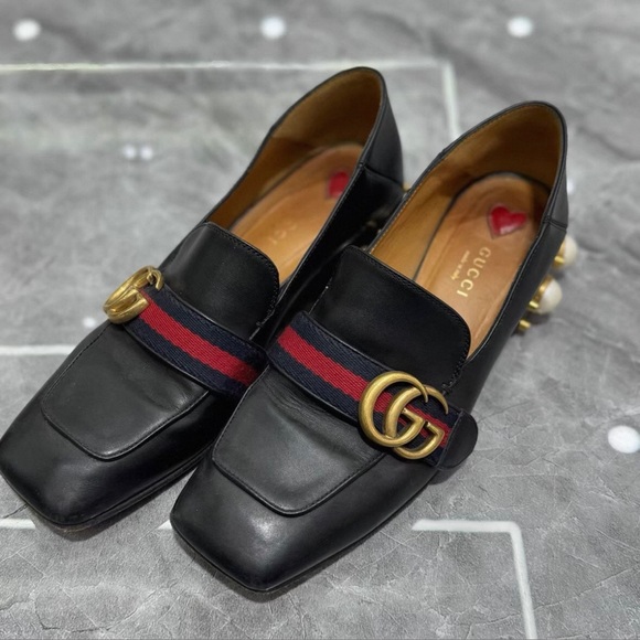 Gucci Black Leather Loafers with Gold GG and Red-Blue Stripe